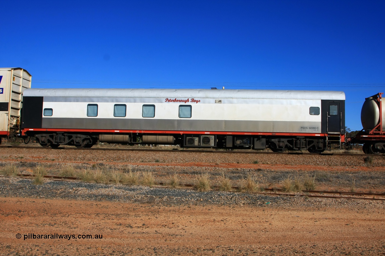 100603 8964
Parkeston, SCT crew accommodation coach PSDS type PSDS 02280 'Peterborough Boys' converted by Gemco WA in 2008 from former Comeng NSW built SDS class sitting car SDS 2280 for the NSWGR.
Keywords: PSDS-type;PSDS02280;Comeng-NSW;SDS-class;