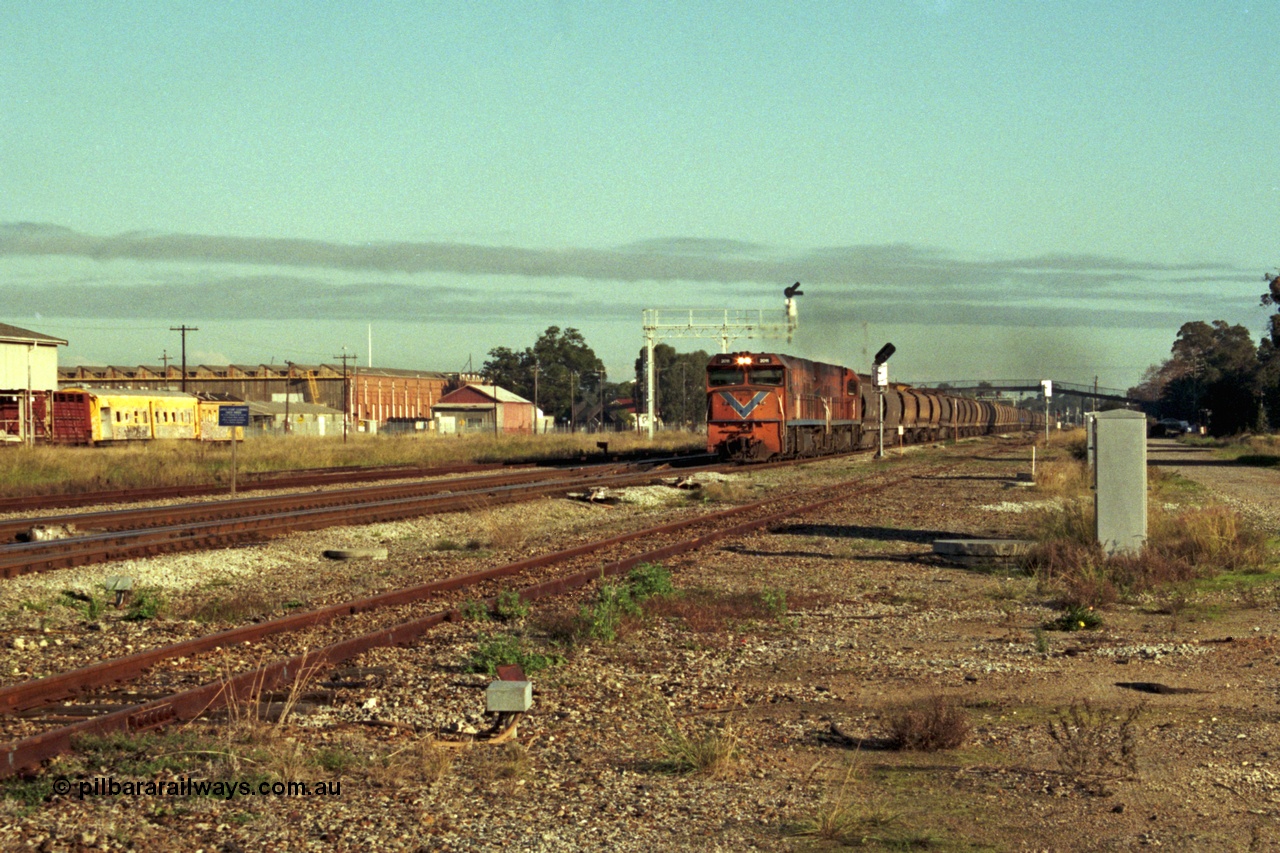 186-09
Midland, empty narrow gauge grain train 283 rumbles past Midland Workshops behind a pair of Westrail P class locomotives P 2011 'Shire of Narembeen' Goninan GE model CM25-8 serial 6320-09/90-096 and P 2006 'Shire of Quairading' serial 6320-05/90-091.
Keywords: P-class;P2011;Goninan-WA;GE;CM25-8;90-096;