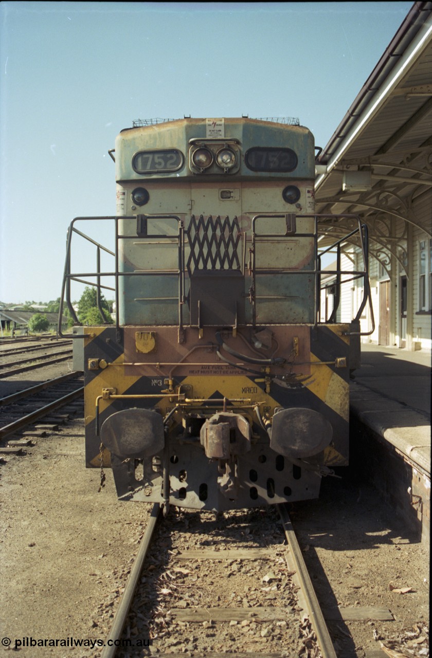 193-27
Gympie yard, Queensland Rail's 1720 class locomotive 1752, built by Comeng Rocklea Qld for Clyde Engineering as EMD GL18C model in 1968 with serial 68-566.
Keywords: 1720-class;1752;Comeng-Qld;EMD;GL18C;68-566;