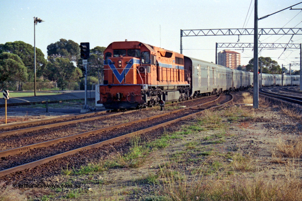 208-2-20
East Perth Passenger Terminal, Westrail L class L 263 Clyde Engineering EMD model GT26C serial 68-553 leads the Indian Pacific at the train's destination.
Keywords: L-class;L263;Clyde-Engineering-Granville-NSW;EMD;GT26C;68-553;