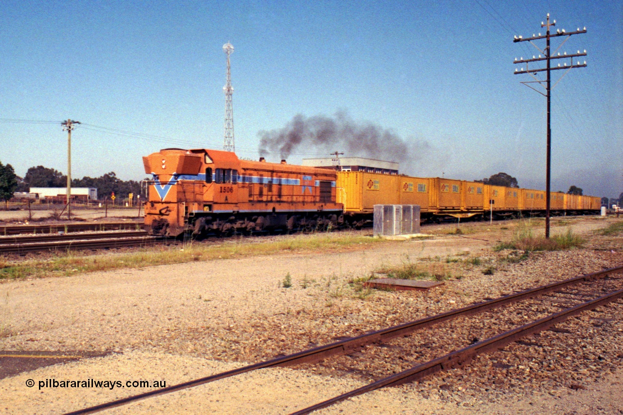 208-2-22
Midland, a containerised grain train speed through behind Westrail A class A 1506 a Clyde Engineering EMD G12C serial 62-274. The workshops and 'Mid-Sig' are behind the train.
Keywords: A-class;A1506;Clyde-Engineering-Granville-NSW;EMD;G12C;62-274;
