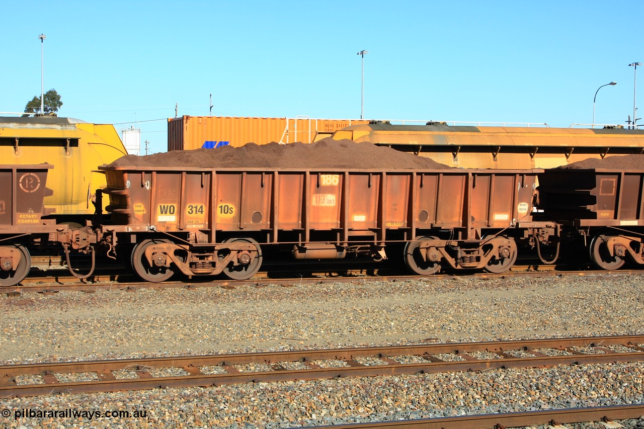 100602 8693
WO type iron ore waggon WO 31410 is one of a batch of eleven replacement waggons built by WAGR Midland Workshops between 1970 and 1971 with fleet number 186 for Koolyanobbing iron ore operations, with a 75 ton and 1018 ft³ capacity, West Kalgoorlie loaded with fines, 2nd June 2010.
Keywords: WO-type;WO31410;WAGR-Midland-WS;
