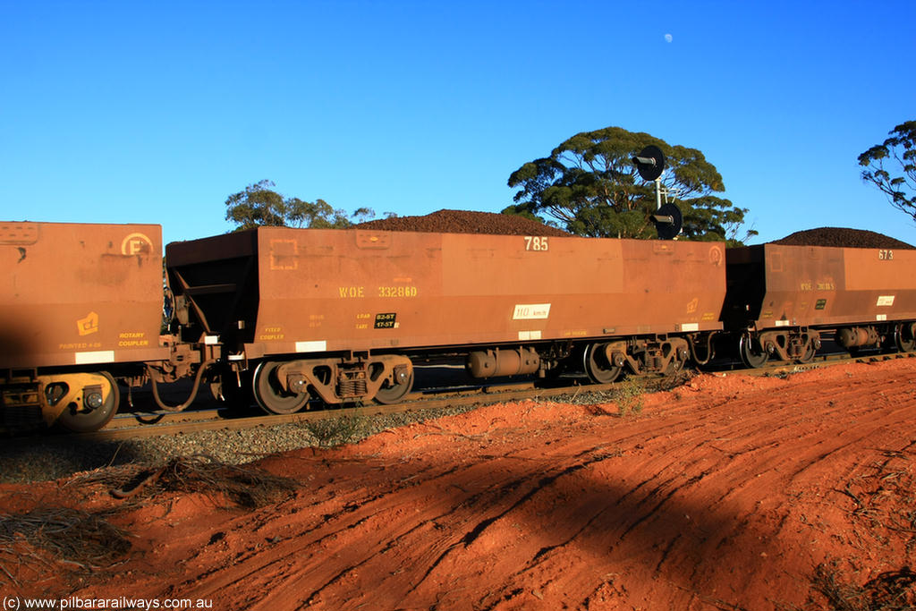 100731 02338
WOE type iron ore waggon WOE 33286 is one of a batch of thirty five built by United Goninan WA between January and April 2005 with serial number 950104-026 and fleet number 785 for Koolyanobbing iron ore operations, on loaded train 6413 at Binduli Triangle, 31st July 2010.
Keywords: WOE-type;WOE33286;United-Goninan-WA;950104-026;