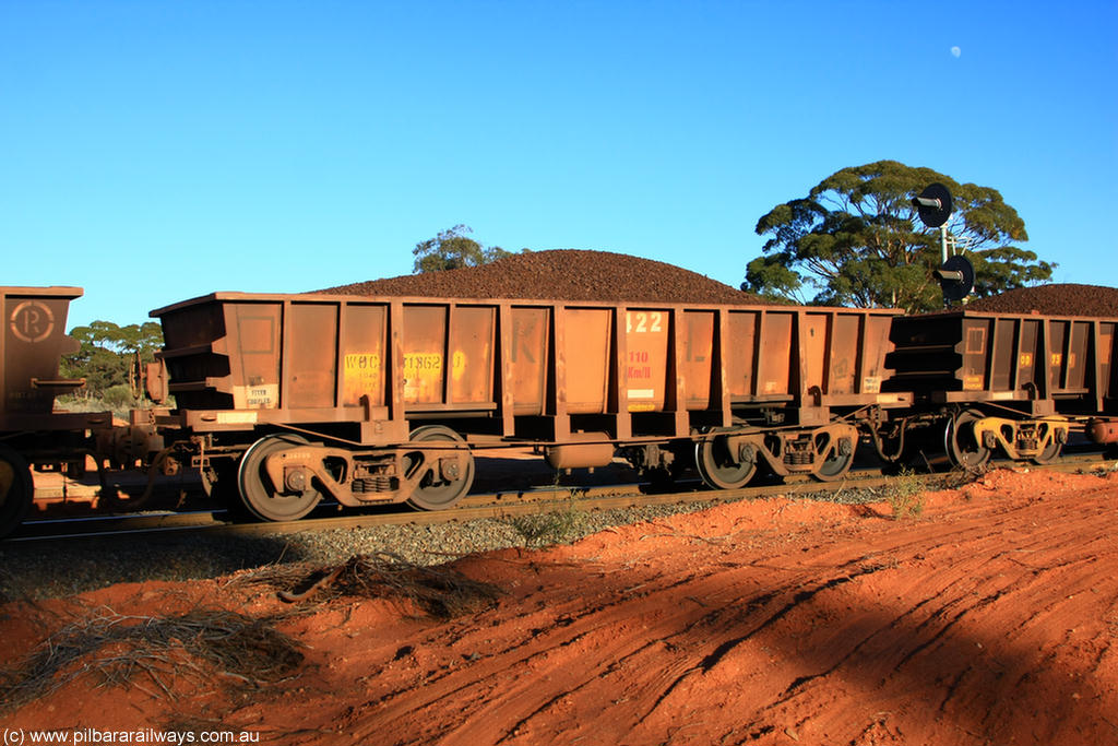 100731 02362
WOC type iron ore waggon WOC 31362 is one of a batch of thirty built by Goninan WA between October 1997 to January 1998 with fleet number 422 for Koolyanobbing iron ore operations with a 75 ton capacity, on loaded train 6413 at Binduli Triangle, 31st July 2010.
Keywords: WOC-type;WOC31362;Goninan-WA;