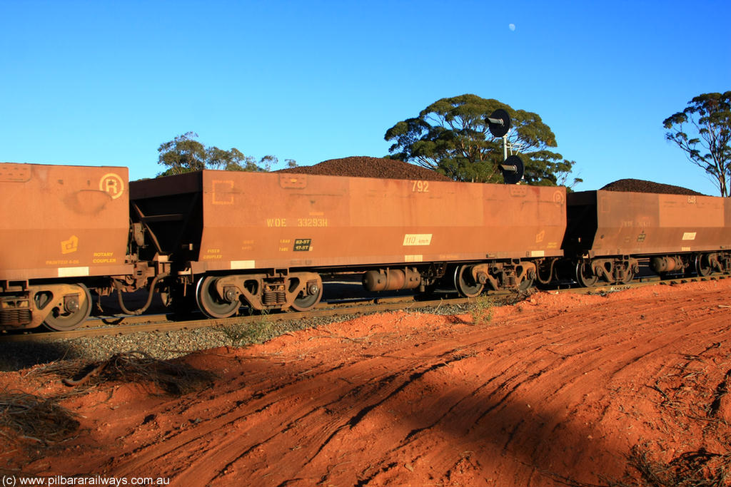 100731 02384
WOE type iron ore waggon WOE 33293 is one of a batch of thirty five built by United Goninan WA between January and April 2005 with serial number 950104-033 and fleet number 792 for Koolyanobbing iron ore operations, on loaded train 6413 at Binduli Triangle, 31st July 2010.
Keywords: WOE-type;WOE33293;United-Goninan-WA;950104-033;