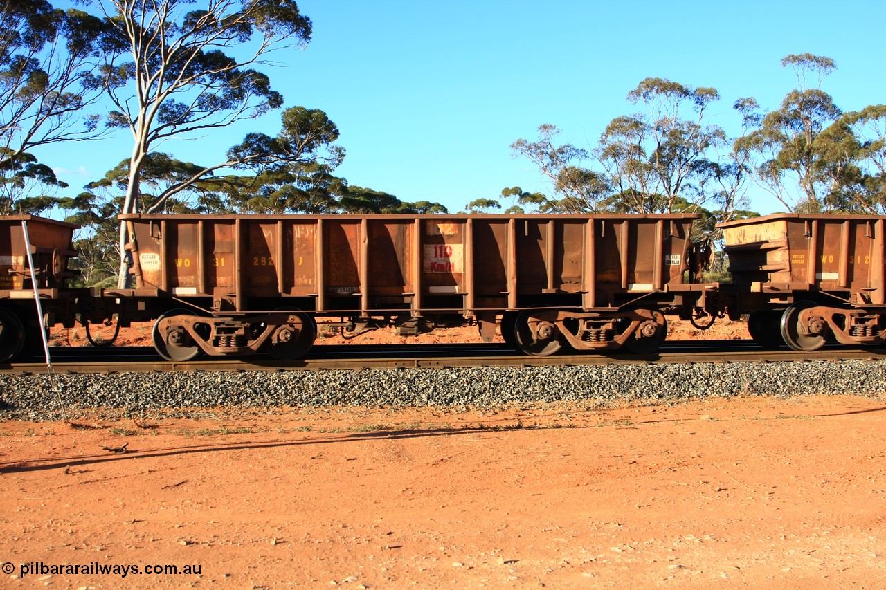 100731 03068
WO type iron ore waggon WO 31282 is one of a batch of eighty six built by WAGR Midland Workshops between 1967 and March 1968 with fleet number 162 for Koolyanobbing iron ore operations, with a 75 ton and 1018 ft³ capacity, empty train arriving at Binduli Triangle, 31st July 2010. This unit was converted to WOS superphosphate in the late 1980s till 1994 when it was re-classed back to WO.
Keywords: WO-type;WO31282;WAGR-Midland-WS;WOS-type;