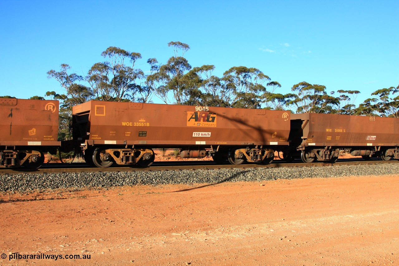 100731 03180
WOE type iron ore waggon WOE 33551 is one of a batch of one hundred and twenty eight built by United Group Rail WA between August 2008 and March 2009 with serial number 950211-091 and fleet number 9045 for Koolyanobbing iron ore operations, empty train arriving at Binduli Triangle, 31st July 2010.
Keywords: WOE-type;WOE33551;United-Group-Rail-WA;950211-091;