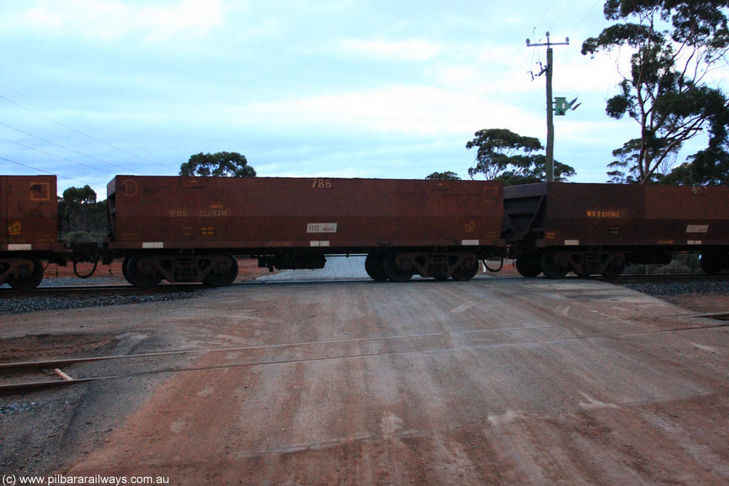 100822 6216
WOE type iron ore waggon WOE 33287 is one of a batch of thirty five built by United Goninan WA between January and April 2005 with serial number 950104-027 and fleet number 786 for Koolyanobbing iron ore operations, on empty train 1416 at Hampton, 22nd August 2010.
Keywords: WOE-type;WOE33287;United-Goninan-WA;950104-027;