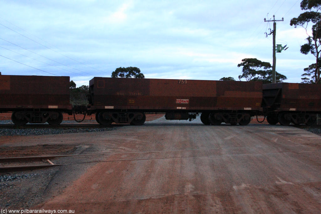 100822 6309
WOE type iron ore waggon WOE 33260 is one of a batch of twenty seven built by Goninan WA between September and October 2002 with serial number 950103-027 and fleet number 759 for Koolyanobbing iron ore operations, on empty train 1416 at Hampton, 22nd August 2010.
Keywords: WOE-type;WOE33260;Goninan-WA;950103-027;