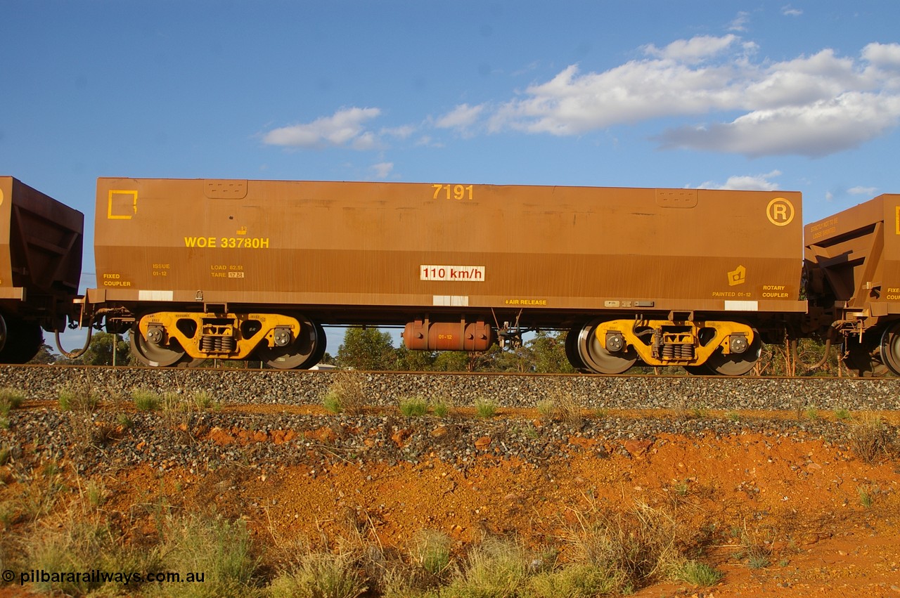 PD 12513
Binduli, WOE type iron ore waggon WOE 33780, fleet number 7191, a UGL Rail build from 01-2012 of the current style of 82.5 tonne load capacity WOE class waggon built for Koolyanobbing iron ore train service, side view.
Keywords: Peter-D-Image;WOE-type;WOE33780;UGL-Rail-WA;R0067-192;