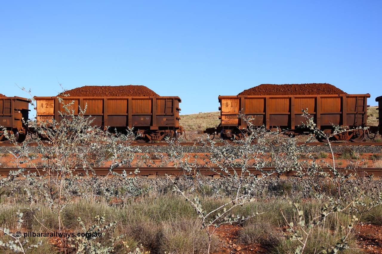 180616 1674
Cooya Pooya, located just south of the 32 km post, a loaded Mesa A train waggon 817, a Centurion Industries WA build, has managed to pull the coupler completely out of waggon 425 a Tomlinson Steel WA built waggon. 16th June 2018. [url=https://goo.gl/maps/dEMxLMGEknr]GeoData[/url].
Photo by Roland Depth.
Keywords: 817;Centurion-Industries-WA;J-series;