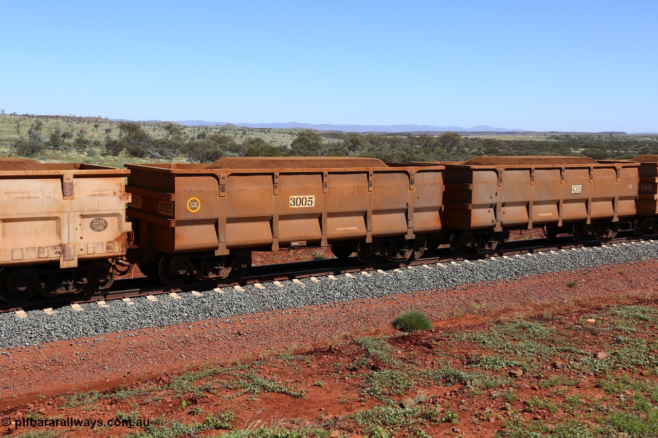 150505 7976
FMG Solomon Line, waggon pair 3005 and 4006, built in 2009 by CSR Yangtze Rolling Stock Co. Ltd, loaded with fines ore. Geodata: [url=https://goo.gl/maps/kUsNTBpDLFk] -22.0187350 118.5850917 [/url].
Keywords: CSR-Yangtze-Rolling-Stock-Co-China;
