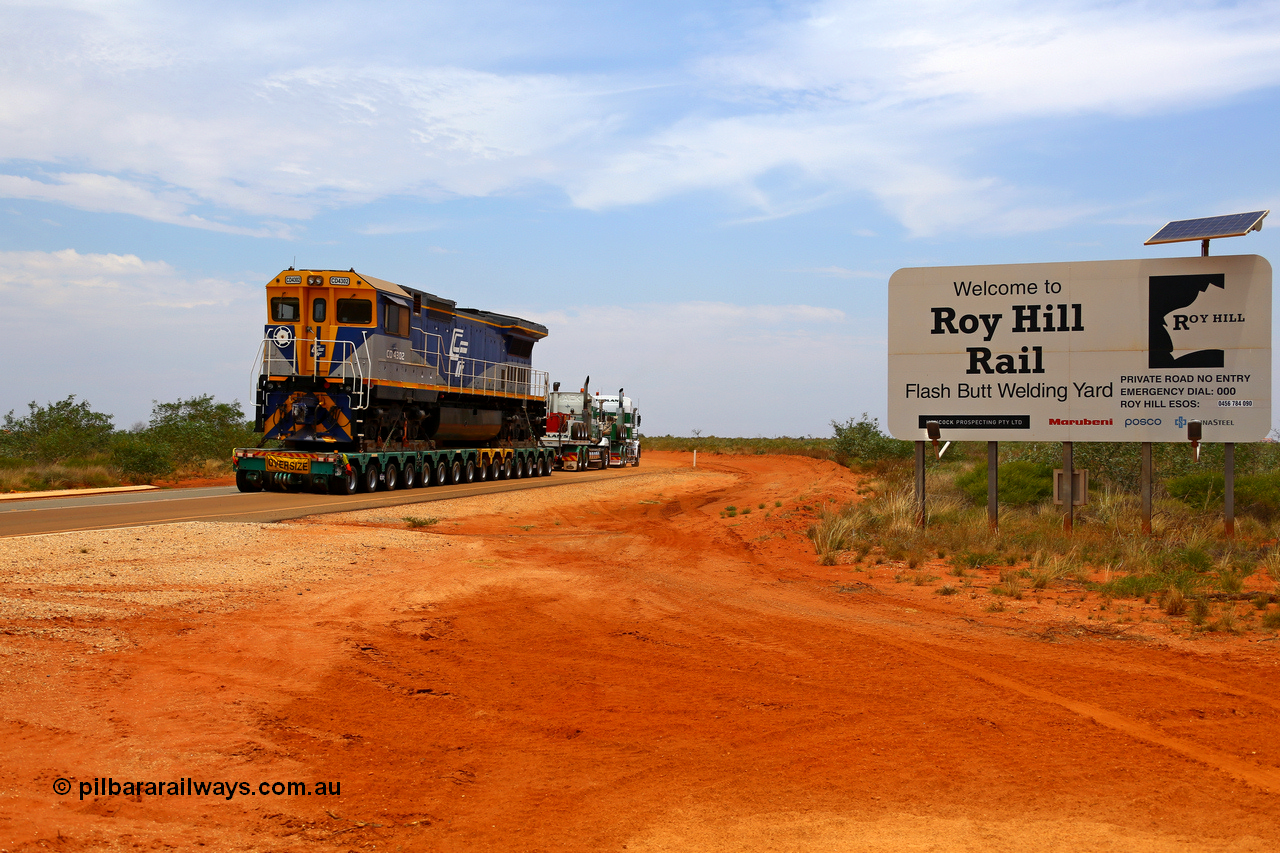 171204 0998r
Roy Hill Access Road, CFCLA's Goninan ALCo to GE rebuild CM40-8M locomotive CD 4302, originally Robe River Comeng NSW built ALCo M636 serial C6103-1 #9421, rebuilt by Goninan in 1993 with serial 8297-2 / 93-137 then to CFCLA in 2012, is being hired by Roy Hill and being delivered to their flash butt yard by Doolan's Heavy Haulage 4th December 2017. [url=https://goo.gl/maps/Ne7rx2D5Em52]View map here[/url].
Keywords: CD-class;CD4302;CFCLA;Goninan;GE;CM40-8M;8297-2/93-137;rebuild;Comeng-NSW;ALCo;M636;9421;C6103-1;
