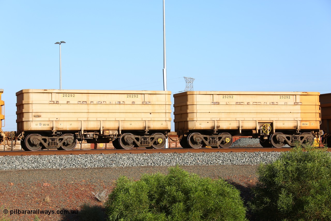 151111 9481
Cape Lambert Yard, Chinese built Bradken ore cars, control car 20292 and slave car 25292.
Keywords: 20292;B-type;Bradken-China;Rio-ore-waggon;