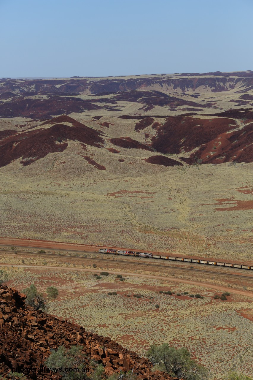 151111 9552
Side view of empty train led by General Electric ES44DCi units 8162 serial 60226 and 8167 serial 60231 both in the Rio Tinto tiger strip livery leading Dash 9-44CW 7093 serial 47772, the last of the original build of Dash 9 units at the 53 km.
Keywords: 8162;GE;ES44DCi;60226;