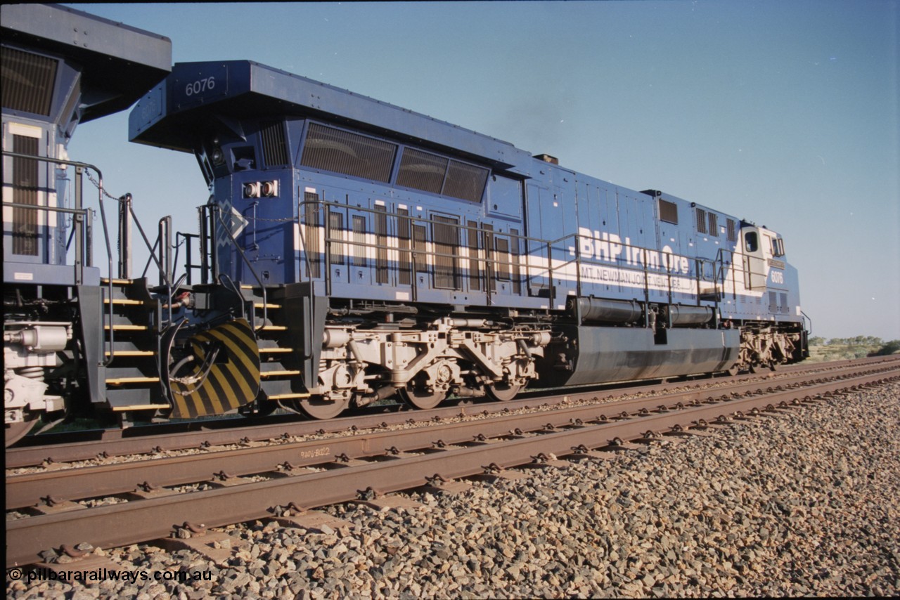 224-06
Bing siding, 6076 'Mt Goldsworthy' serial 51068 a General Electric AC6000 built by GE at Erie awaits the road to depart south. [url=https://goo.gl/maps/KQrczNpVhAH2]GeoData[/url].
Keywords: 6076;GE;AC6000;51068;