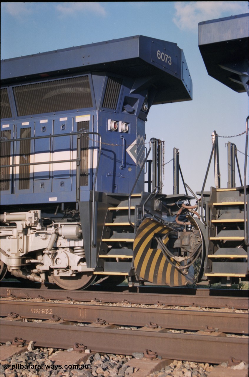 224-13
Bing siding, the extent of the General Electric AC6000 radiators is evident in this back to back image of a pair of units.
Keywords: 6073;GE;AC6000;51065;