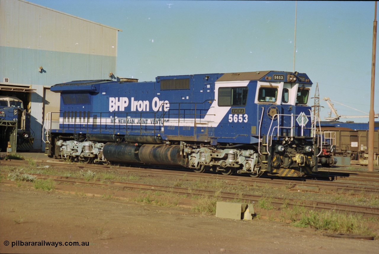 236-02
Nelson Point, Loco Overhaul Shop, BHP Dash 8 class locomotive 5653 'Chiba', a Goninan 1994 rebuild to GE CM40-8M model, serial 8412-10 / 93-144.
Keywords: 5653;Goninan;GE;CM40-8M;8412-10/93-144;rebuild;AE-Goodwin;ALCo;M636C;5484;G6061-5;