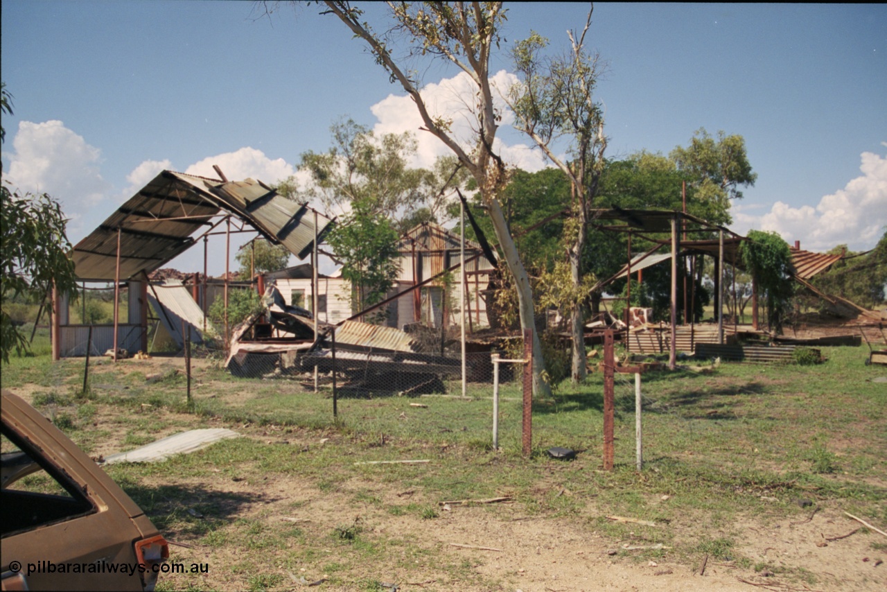 237-19
Pilga Station ruins and old buildings. [url=https://goo.gl/maps/Ujq3eztqF8Q2] Geodata [/url].
