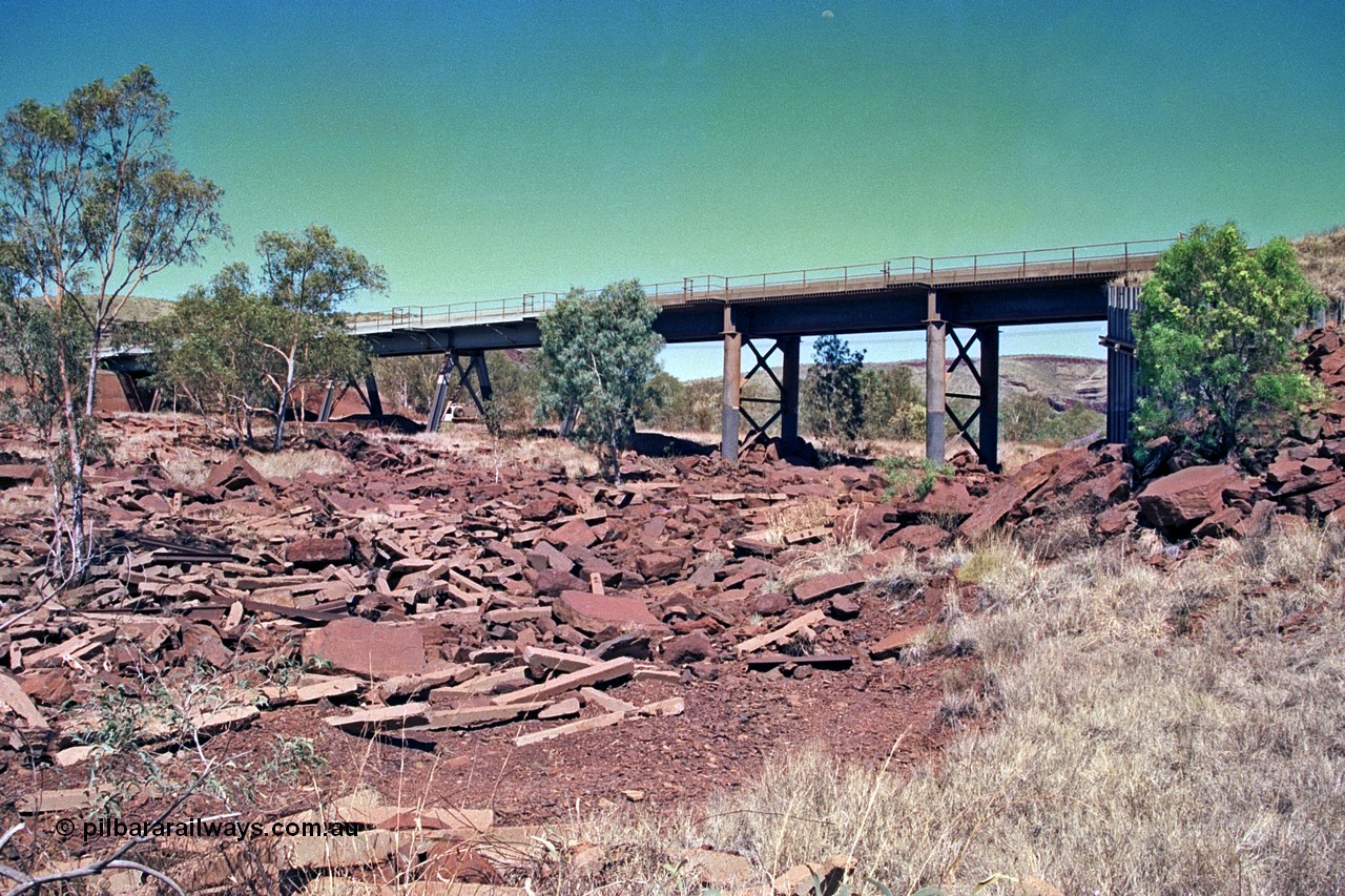 252-19
Between Pelican and Possum sidings, bridge at the 220.6 km. Location is roughly [url=https://goo.gl/maps/ovz3NKxdspAfqqQ46]here[/url].
