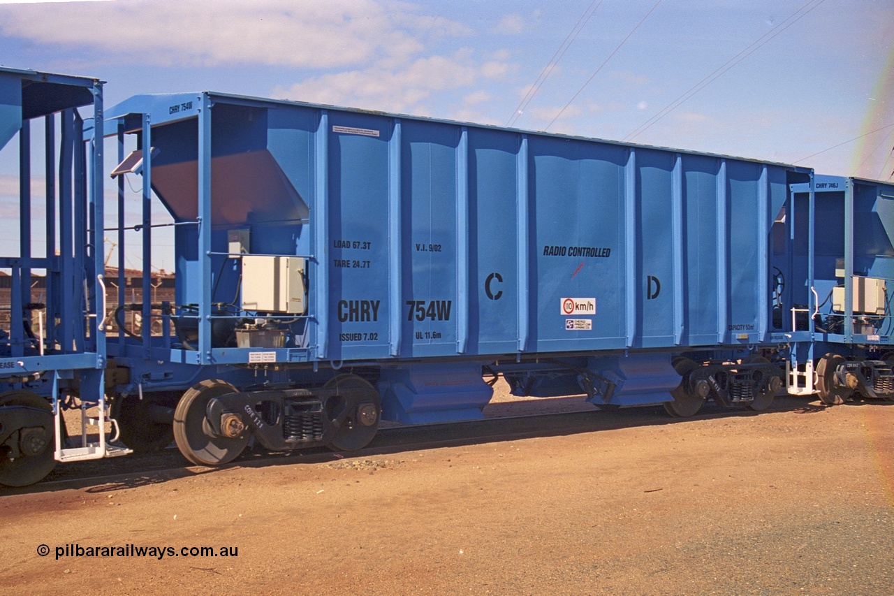 253-29
Nelson Point hard stand, CFCLA CHRY type ballast hopper waggon CHRY 754.
Keywords: CHRY-type;CHRY754;CFCLA;CRDX-type;BHP-ballast-waggon;