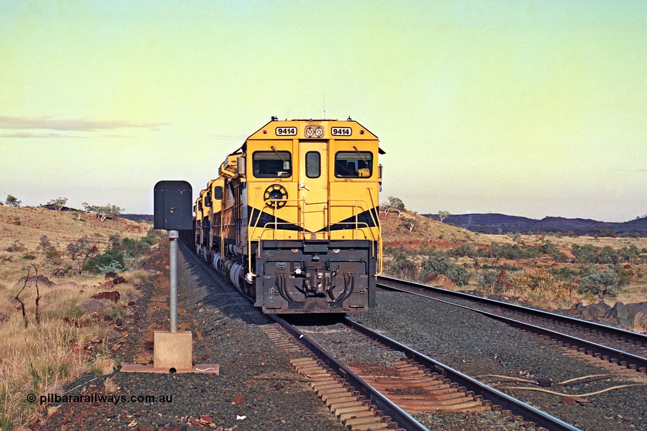 256-18
Maitland Siding, early morning loaded train waiting for a meet with an empty behind the quad CM40-8M working of 9414, 9420, 9410 and 9425. May 2002.
Keywords: 9414;Goninan;GE;CM40-8M;8206-11/91-124;rebuild;AE-Goodwin;ALCo;M636;G6060-5;