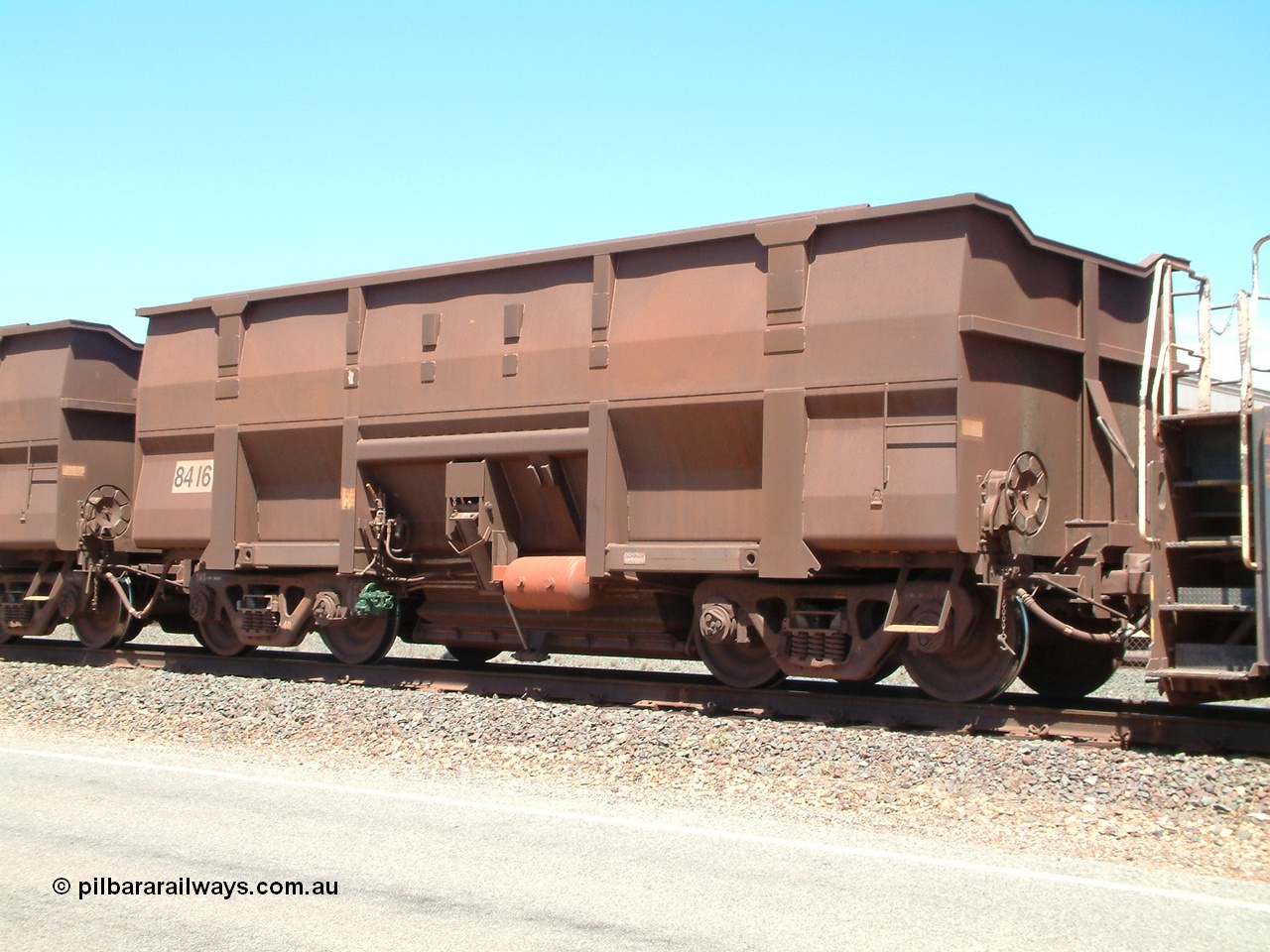 040409 121920
Boodarie, Goninan built Golynx waggon 8416 with serial number 950088-326 from November 2011, which is a modified version of the BHP mainline waggons for service on the Goldsworthy system as a bottom discharge waggon. 9th of April 2004.
Keywords: 8416;Goninan-WA;Golynx;950088-326;BHP-ore-waggon;