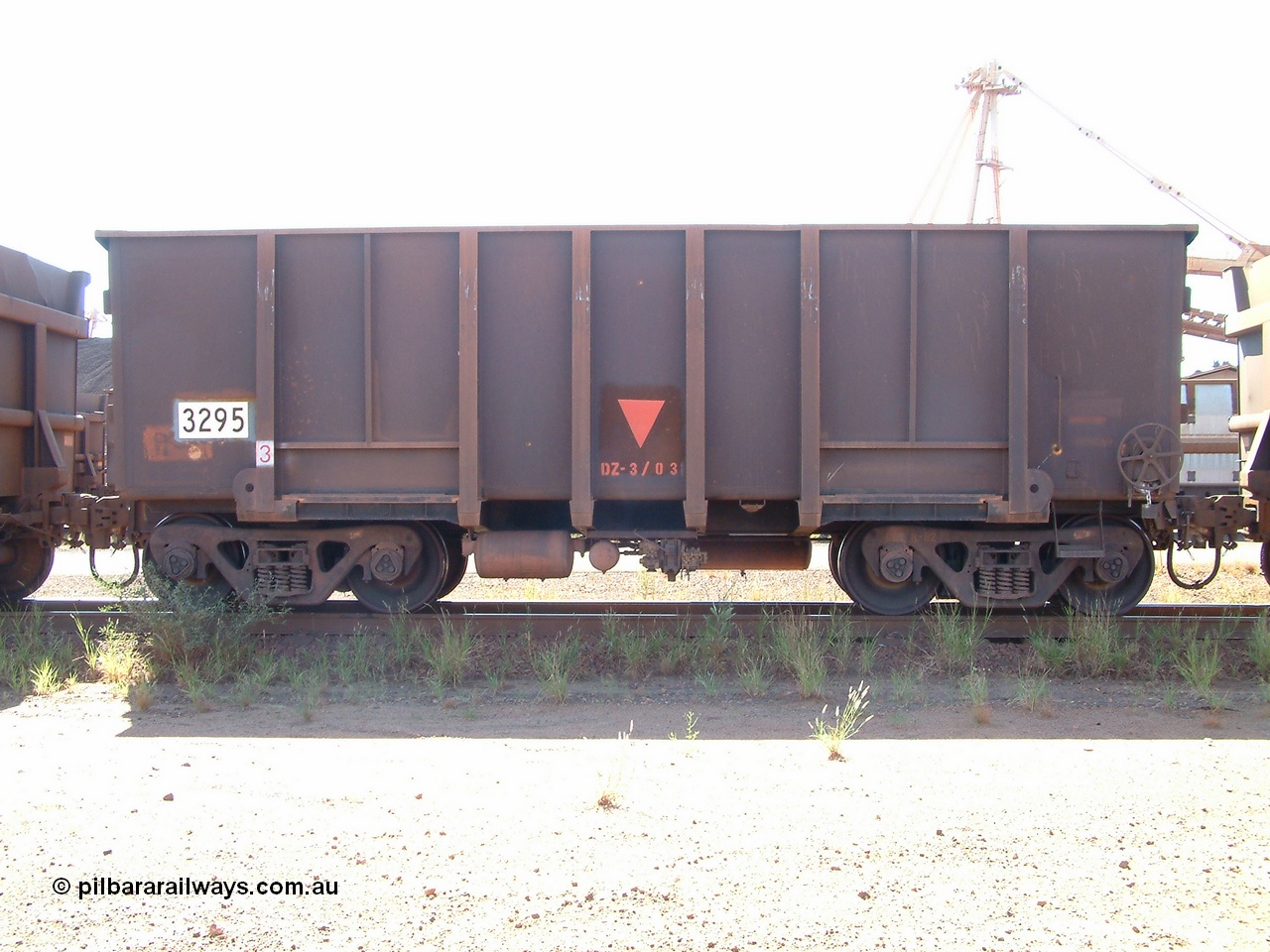 040412 143415
Nelson Point, BHP ore waggon 3295, one of three hundred and fifty waggons built by Astra Vagoane in Arad Romania during 1988, only seventy-five of these waggons found their way into service. 12th of April 2004.
Keywords: 3295;Astra-Vagoane-Arad-Romania;BHP-ore-waggon;