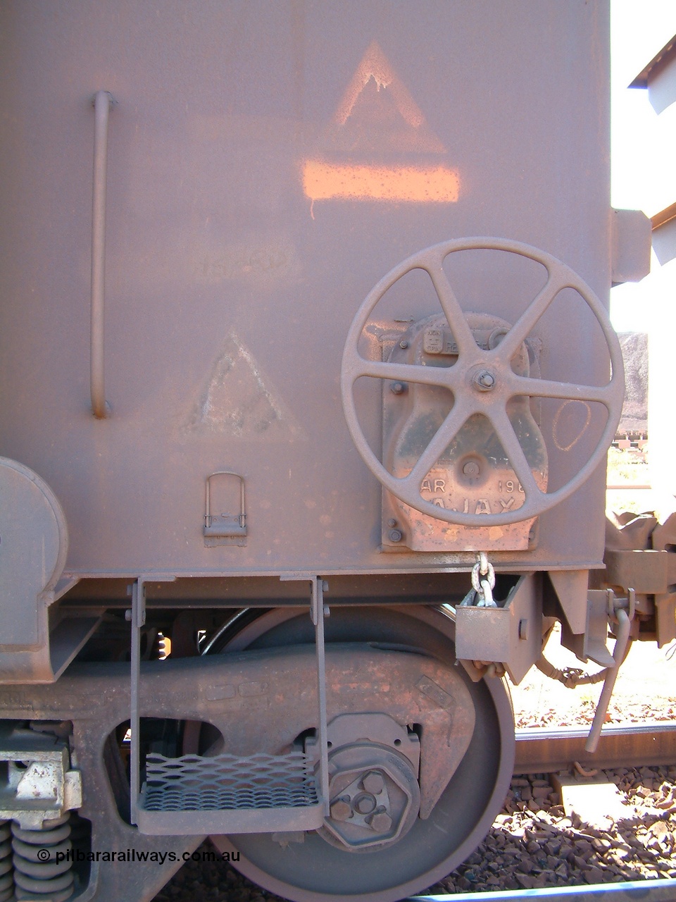 040412 143811
Nelson Point, Comeng WA built ore waggon shunters step and Ajax handbrake. 12th April 2004.
Keywords: Comeng-WA;BHP-ore-waggon;