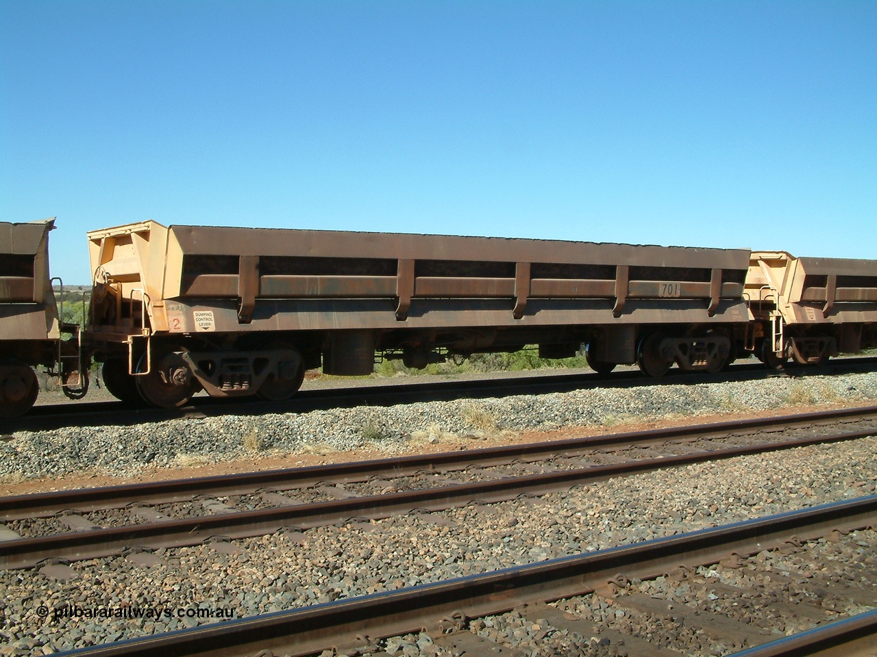 040810 144845
Shaw Siding backtrack, built by Difco Ohio USA in 1971, long side dump waggon 701, one of four such waggons built for Mt Newman.
Keywords: Difco-Ohio-USA;BHP-ballast-waggon;