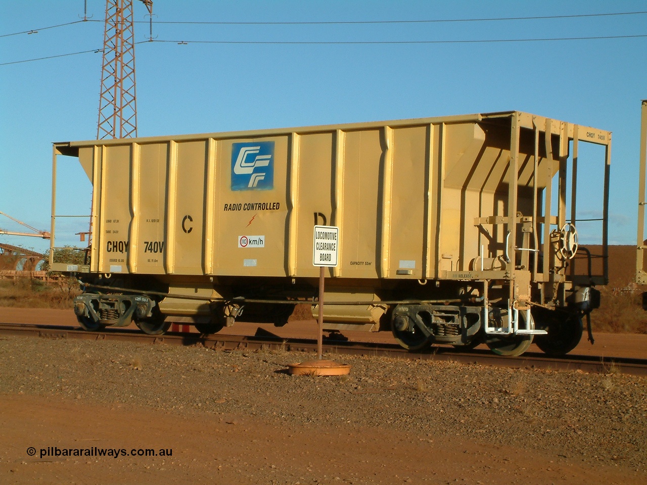 040815 164638
Nelson Point, CFCLA ballast waggon CHQY type 740 just being delivered to BHP Iron Ore as part of the Rail PACE project, 3/4 view from handbrake end.
Keywords: CHQY-type;CHQY740;CFCLA;CRDX-type;BHP-ballast-waggon;
