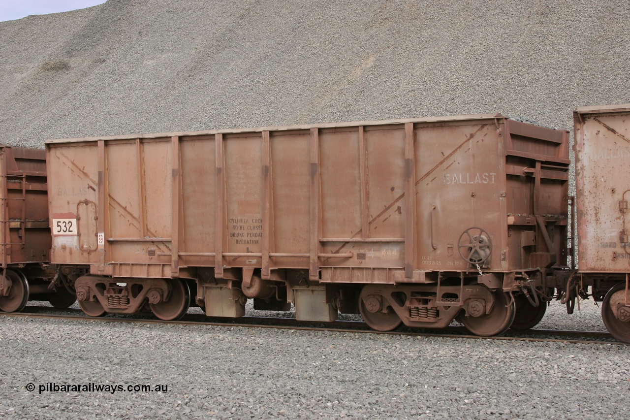 050412 0751
Quarry 8, Shaw Siding area. 3/4 view of 1963 built Magor USA waggon 532, originally in ore service before conversion to a ballast waggon.
Keywords: Magor-USA;BHP-ballast-waggon;