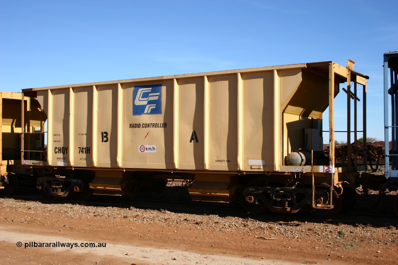 050518 2074
Flash Butt yard, CFCLA hire ballast waggon CHQY type CHQY 741.
Keywords: CHQY-type;CHQY741;CFCLA;CRDX-type;BHP-ballast-waggon;