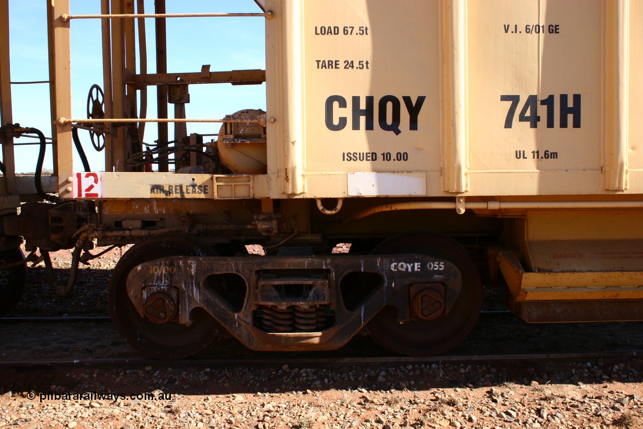 050518 2141
Flash Butt yard, CFCLA hire ballast waggon CHQY type CHQY 741, shows bogie detail, ASF Ride Control bogie casting with CFCLA id of CQFE 055.
Keywords: CHQY-type;CHQY741;CFCLA;CRDX-type;BHP-ballast-waggon;