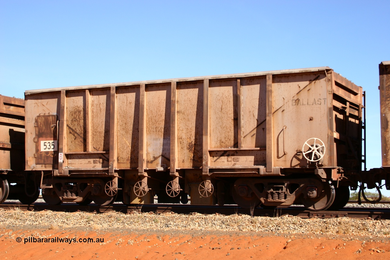 050518 2163
Bing Siding. 3/4 view of 1963 built Magor USA waggon 535, originally in ore service before conversion to a ballast waggon.
Keywords: Magor-USA;BHP-ballast-waggon;