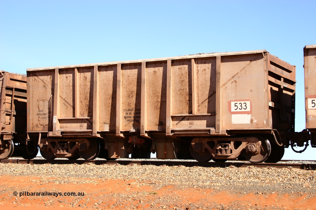 050518 2169
Bing Siding. 3/4 view of 1963 built Magor USA waggon 533, originally in ore service before conversion to a ballast waggon.
Keywords: Magor-USA;BHP-ballast-waggon;