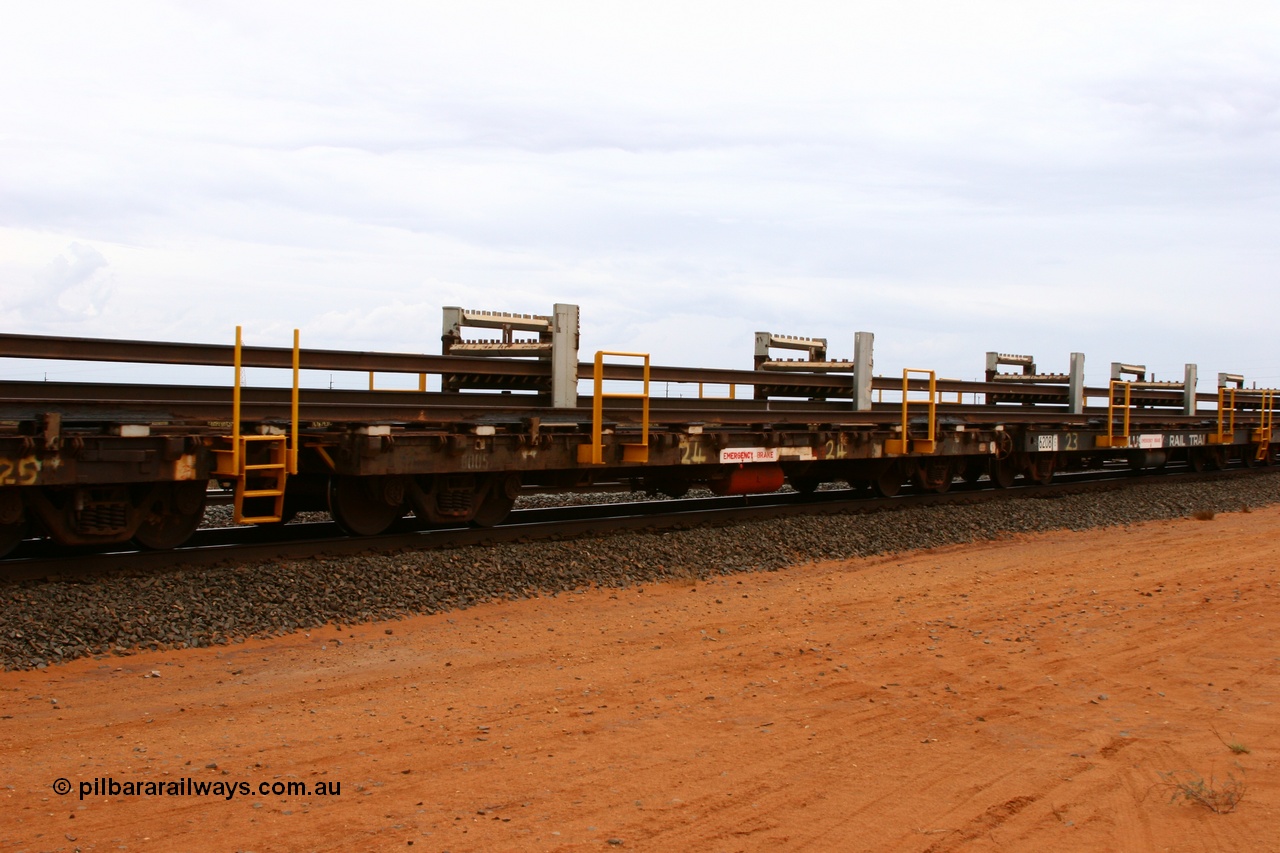 050522 2734
Goldsworthy Junction, rail recovery and transport train flat waggon #24, 6005 with registered number G506007, built by Scotts of Ipswich Qld in 1970.
Keywords: Scotts-Qld;BHP-rail-train;