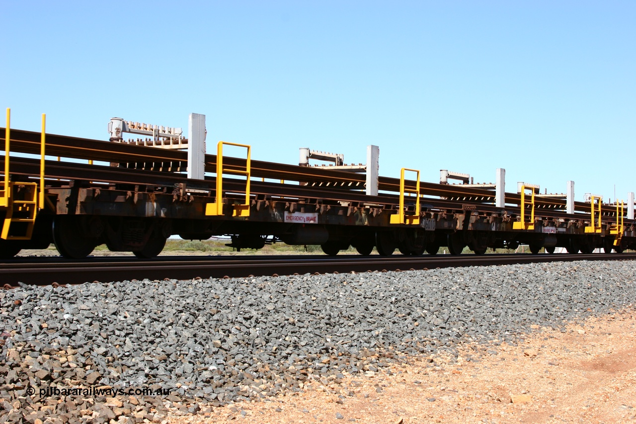 050525 2988
Mooka Siding, rail recovery and transport train flat waggon #20, 6010, built by Scotts of Ipswich Qld in 1970.
Keywords: Scotts-Qld;BHP-rail-train;