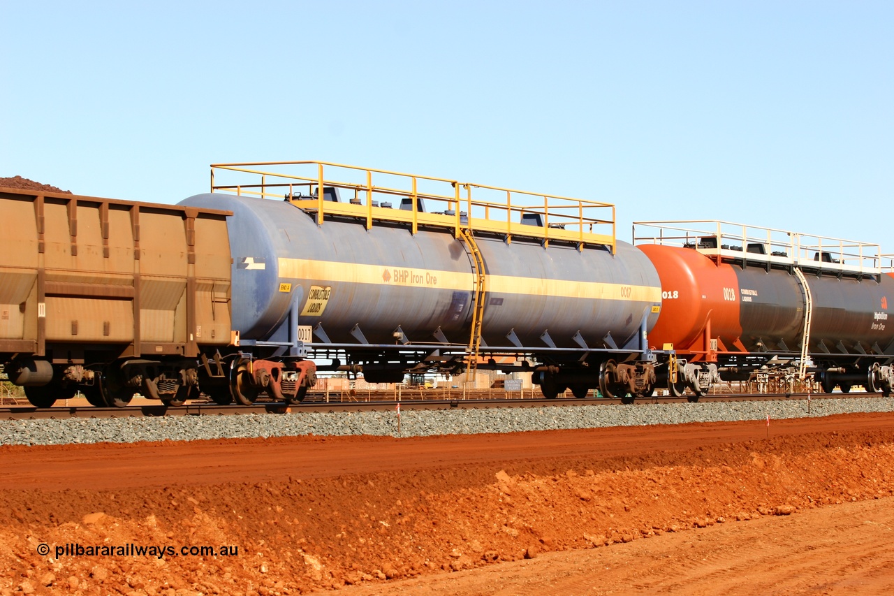 050724 4306
Bing Siding, empty 116 kL Comeng WA built tank waggon 0017 from 1974-5, one of six such tank waggons.
Keywords: Comeng-WA;BHP-tank-waggon;