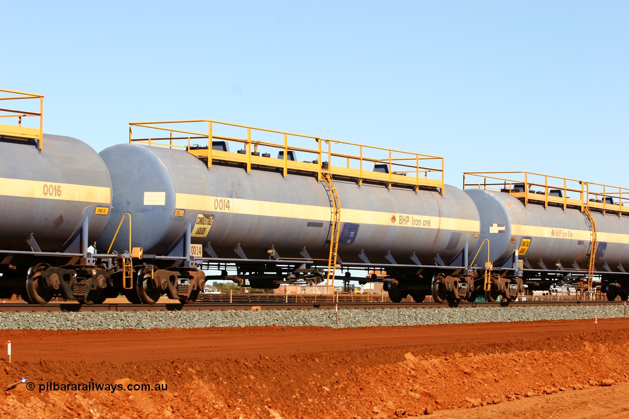 050724 4312
Bing Siding, empty 116 kL Comeng WA built tank waggon 0014 from 1974-5, one of six such tank waggons.
Keywords: Comeng-WA;BHP-tank-waggon;