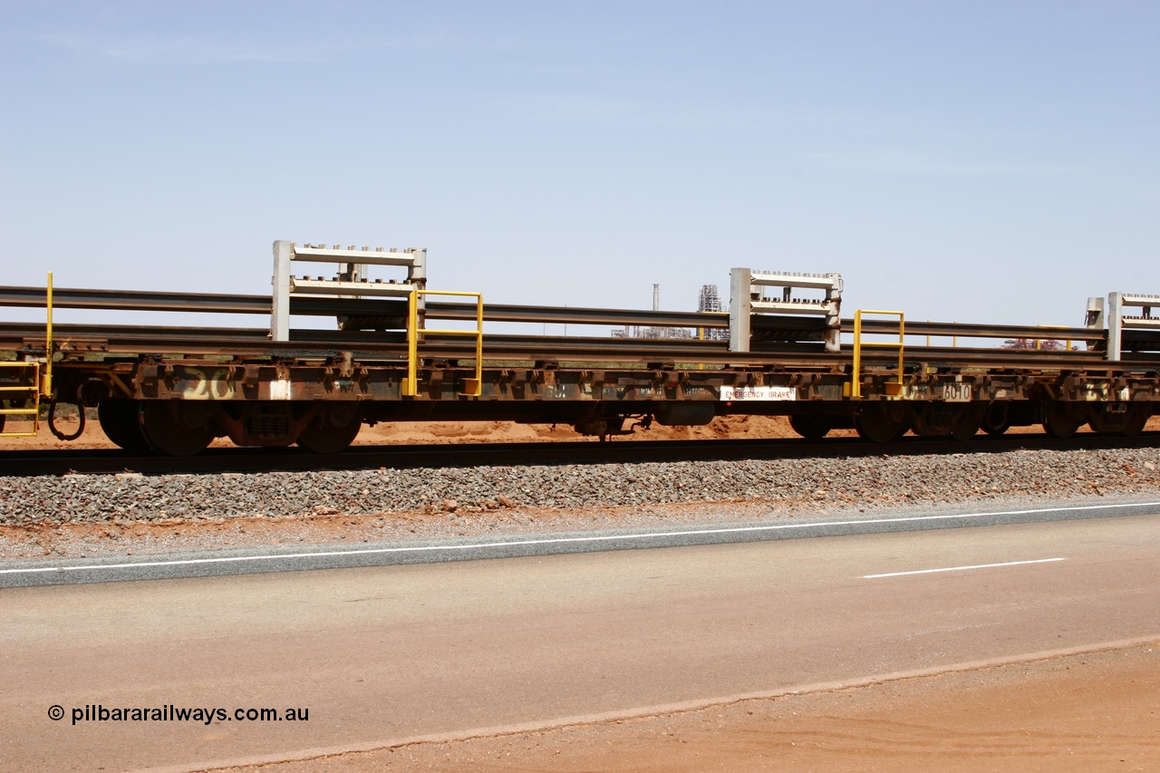 051001 5702
Boodarie, the Steel Train or rail recovery and transport train, flat waggon #20, 6010, a Scotts of Ipswich Qld built flat waggon from September 1970.
Keywords: Scotts-Qld;BHP-rail-train;