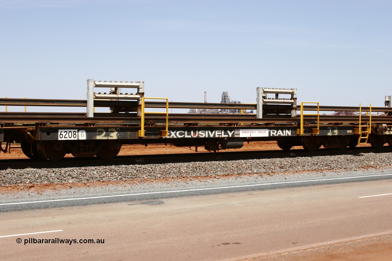 051001 5711
Boodarie, the Steel Train or rail recovery and transport train, flat waggon #23, 6208, a Comeng WA built flat waggon from February 1977 under order no. 07-M-282 RY.
Keywords: Comeng-WA;BHP-rail-train;