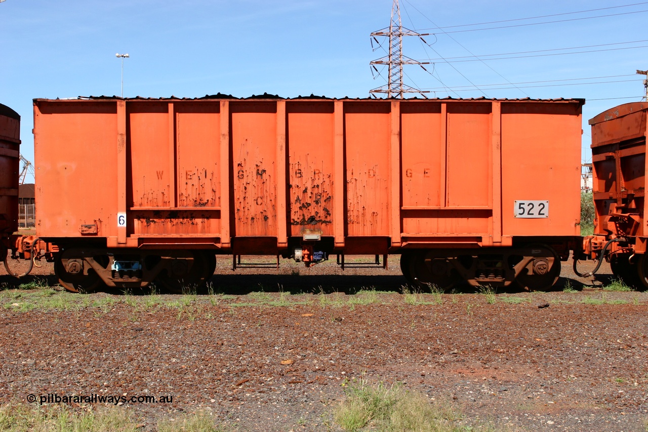 060414 3441
Nelson Point yard, originally a Magor USA built ballast waggon for the Oroville Dam construction, 522 seen here modified as a weighbridge test car.
Keywords: Magor-USA;BHP-weigh-waggon;