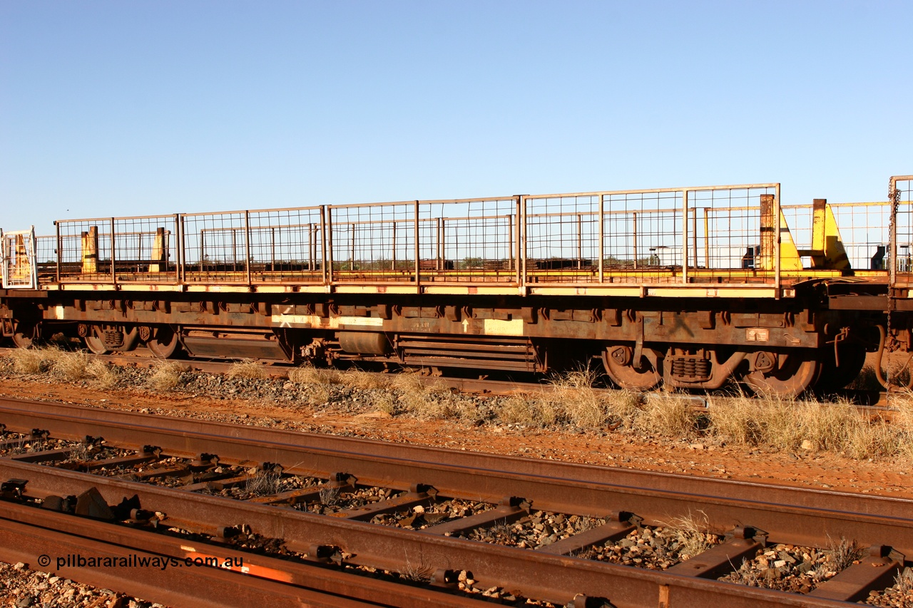 060429 3729
Flash Butt yard, Pony re-laying waggon, built for Mt Newman Mining on the 24th September 1970 by Scotts of Ipswich, one of a batch of nine, one of a batch of nine in the series 6005-6013.
Keywords: BHP-pony-waggon;Scotts-Qld;