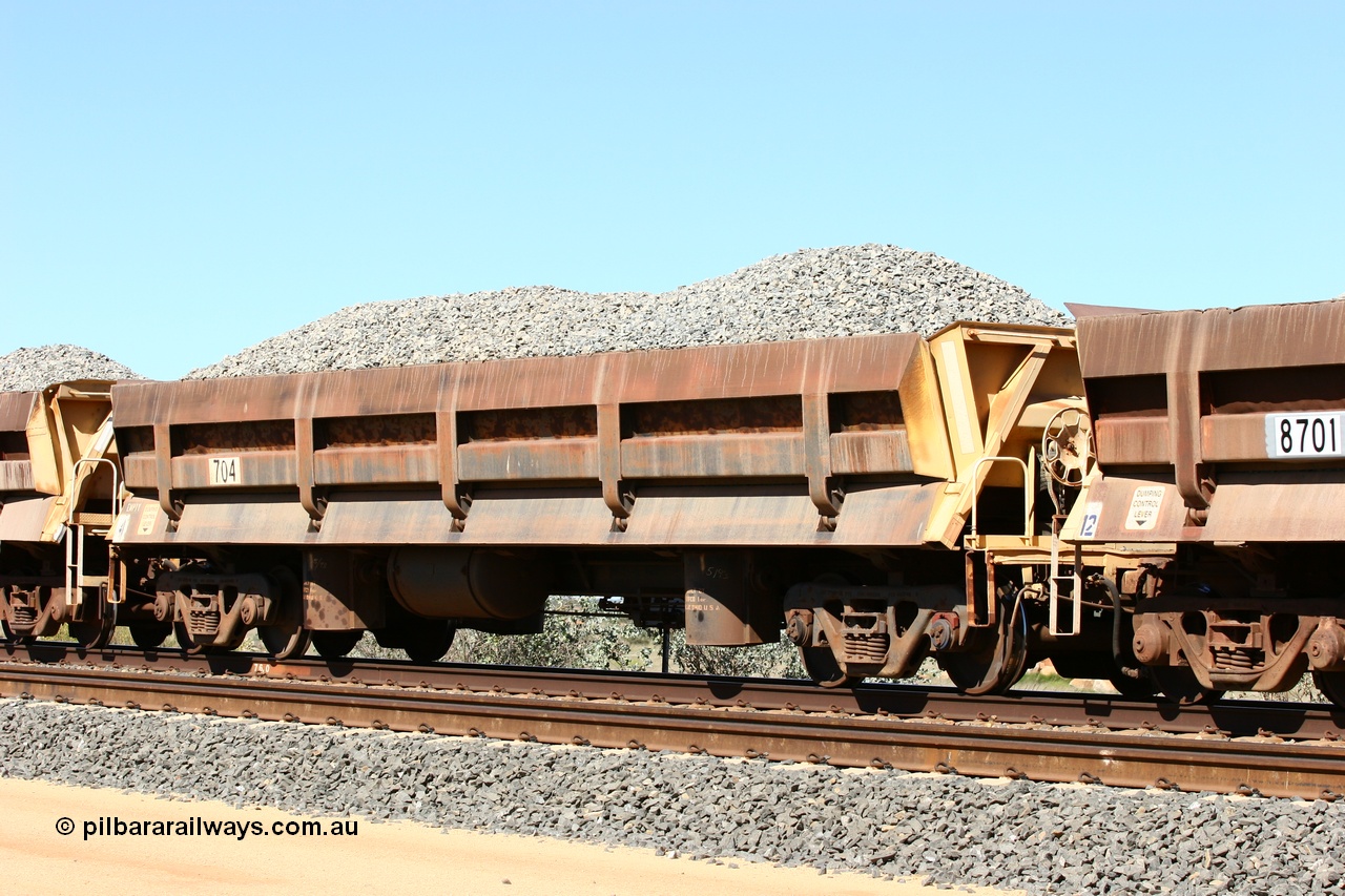 060501 3871
Tabba Siding, built by Difco USA in 1971 for Mt Newman Mining in a group of four, the last 'long' side dump waggon 704.
Keywords: Difco-Ohio-USA;BHP-ballast-waggon;