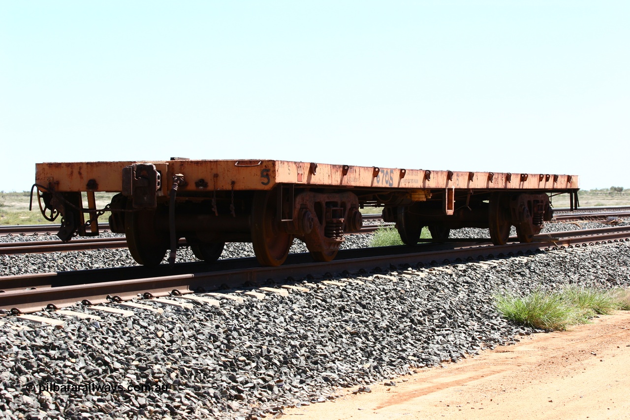 060501 3931
Spring Siding, flat waggon #5, also marked as 6705 in the back track, originally in service with Goldsworthy Mining as a BC or BCV box van, built by Comeng WA in 1966.
Keywords: Comeng-WA;GML;BHP-flat-waggon;