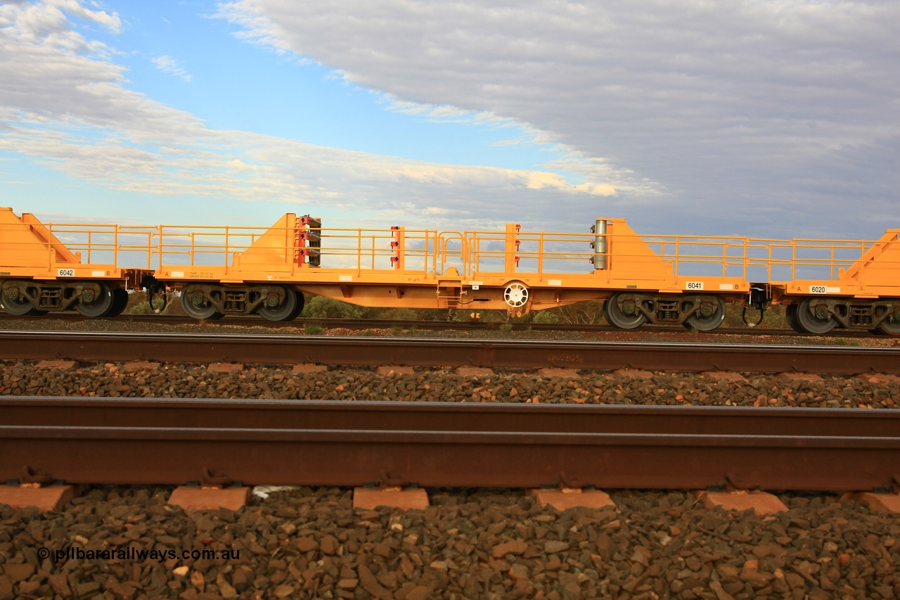 100717 0654
Flash Butt yard, new rail stock carrier waggon 6041, built by Gemco Rail in late 2009-10 with Barber bogies.
Keywords: Gemco-Rail-WA;BHP-rail-train;