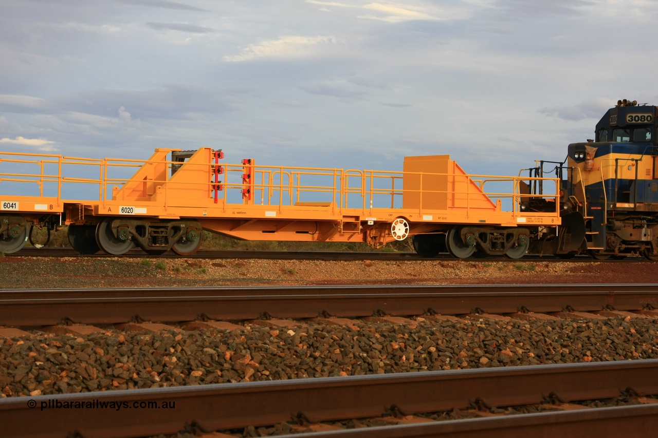 100717 0656
Flash Butt yard, new rail stock carrier waggon 6020, built by Gemco Rail in late 2009-10 with Barber bogies.
Keywords: Gemco-Rail-WA;BHP-rail-train;