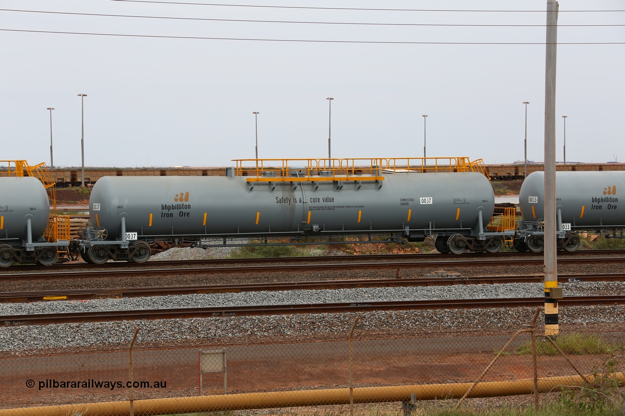 150523 8221
Nelson Point, empty 116 kL CNR-QRRS of China built tank waggon 0037, one of a second batch delivered in 2015 with safety slogan 'Safety is a core value'.
Keywords: CNR-QRRS-China;BHP-tank-waggon;