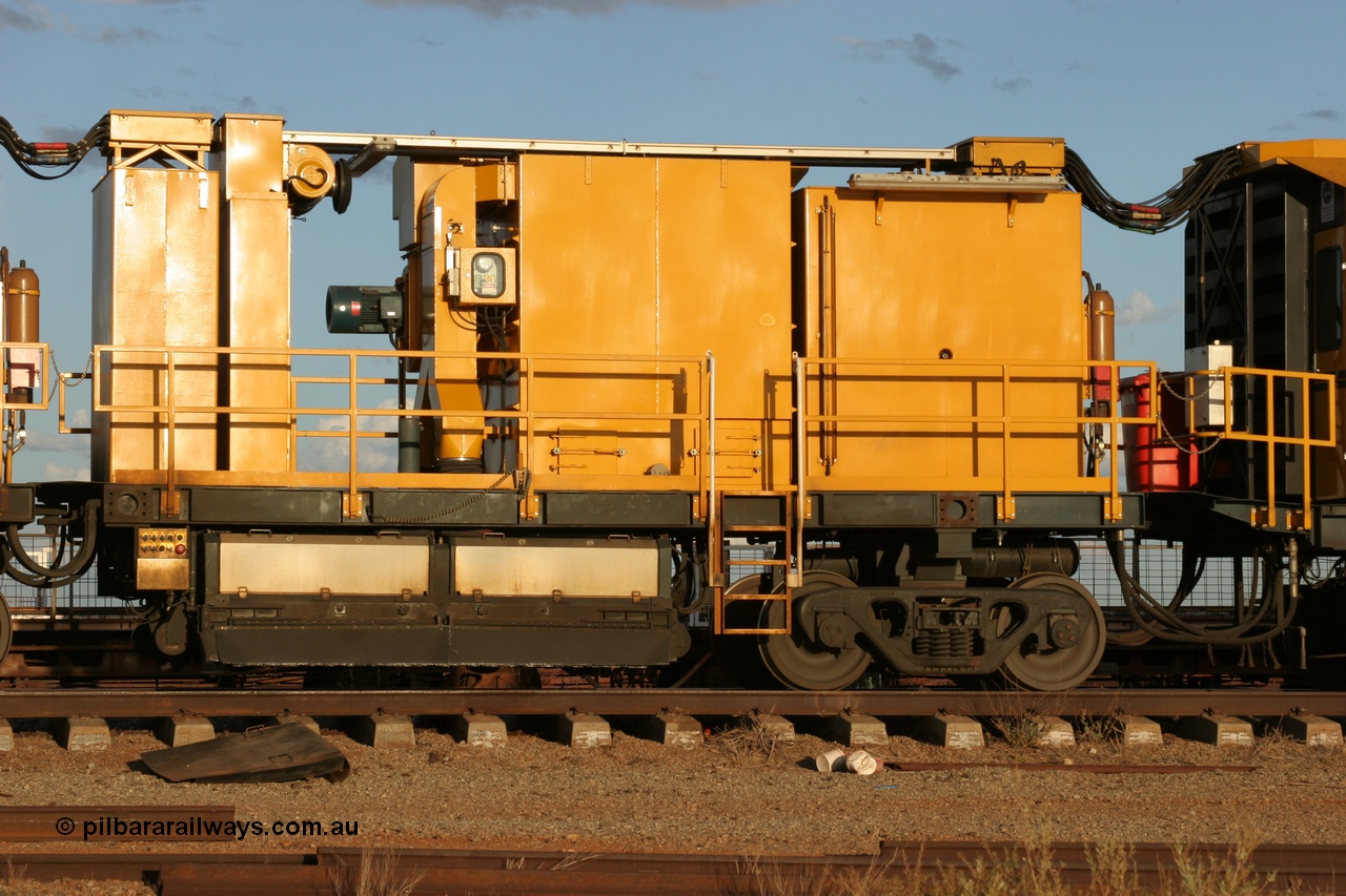 050414 0953
Flash Butt yard, Speno Australia's RR24 model 24 stone rail grinder serial M20 before it had id stickers fitted, this unit was later stickered as RG 1, view of the first grinding module coupled. 14th April 2005.
Keywords: Speno;RR24;M20;track-machine;